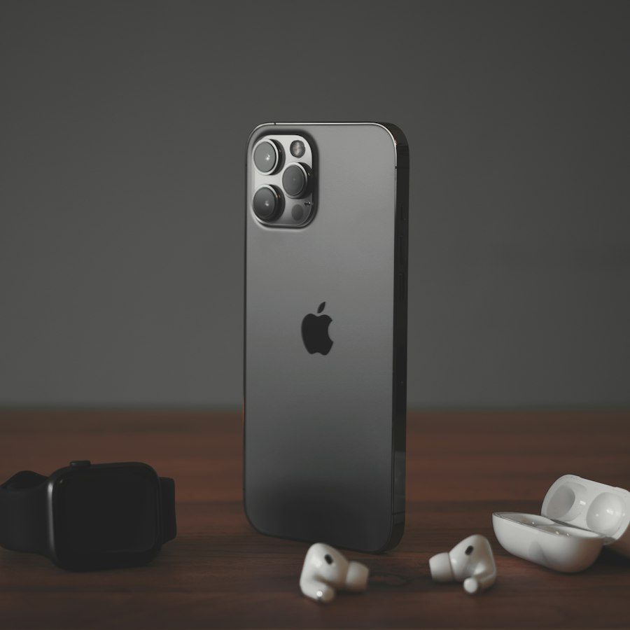 View image 2 of Apple AirPods (3rd Generation)