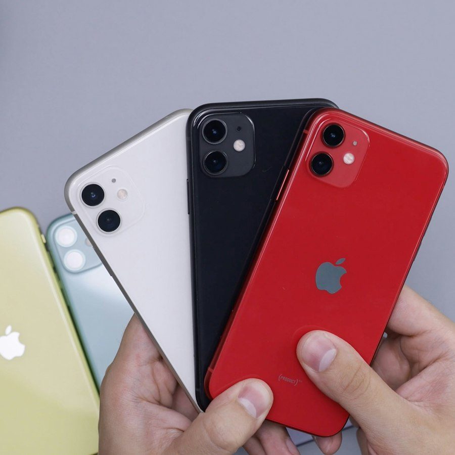 View image 2 of Apple iPhone 11 (128GB, Yellow)