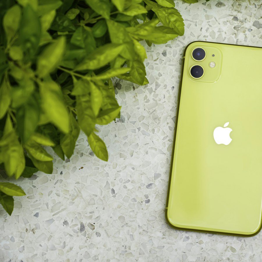 Apple iPhone 11 (128GB, Yellow)