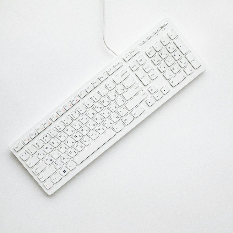 Mobitrend Wireless Keyboard and Mouse Combo