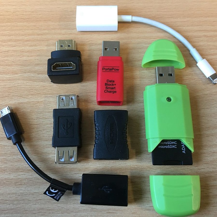 Mobitrend Lightning to HDMI Adapter for iPhone