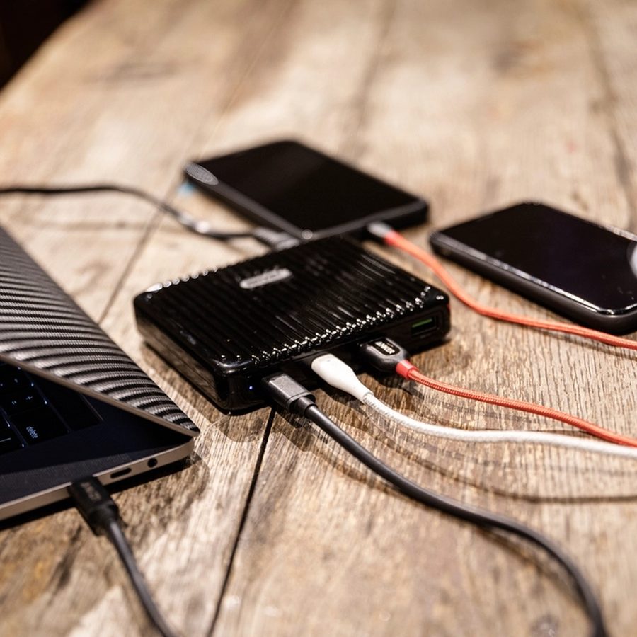 Mobitrend 10000mAh Wireless Power Bank with Stand